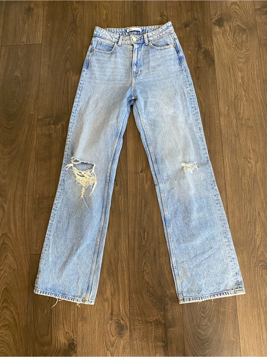Zara Denim - Zara Blue Straight Leg Jeans with Knee Rips